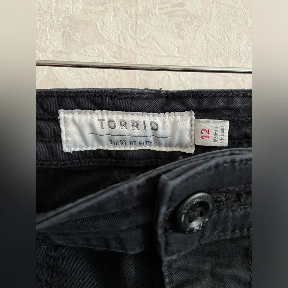 Torrid women's size 12 black jeans - Picture 3 of 6